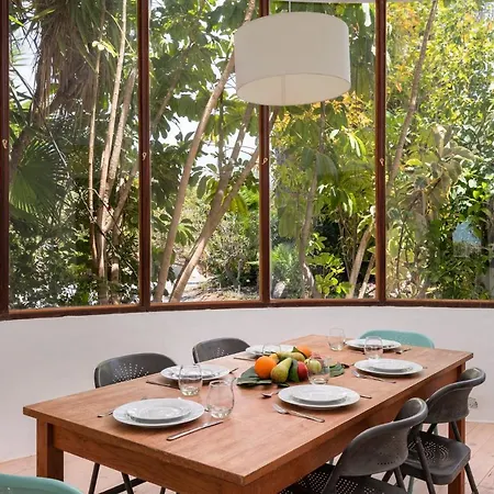 Spacious, Well Appointed, In A Wonderful Raised Location And Stunning Sea Views Vila Costa Adeje (Tenerife)